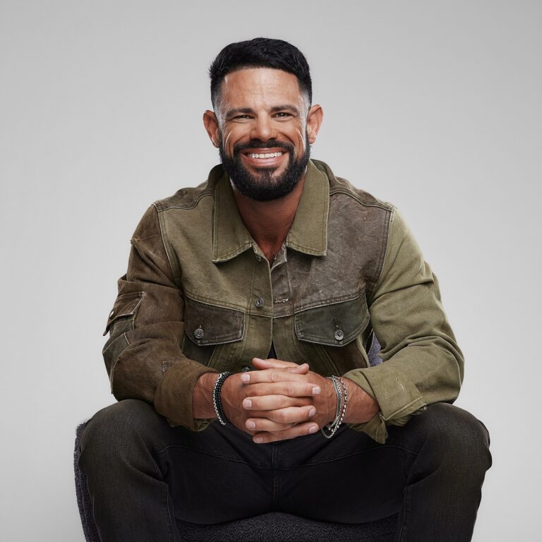 Steven Furtick 768x768